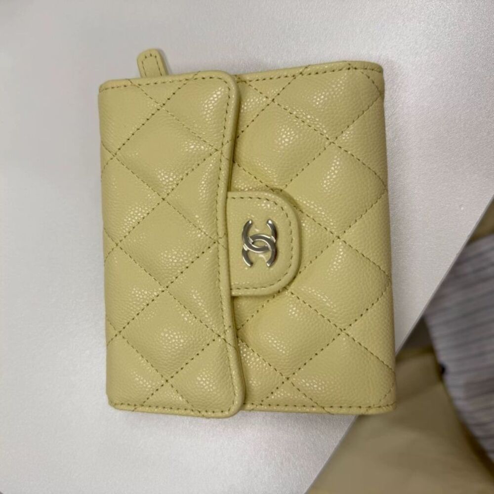 Chanel Women Pre-Loved Bag Brand New Condition